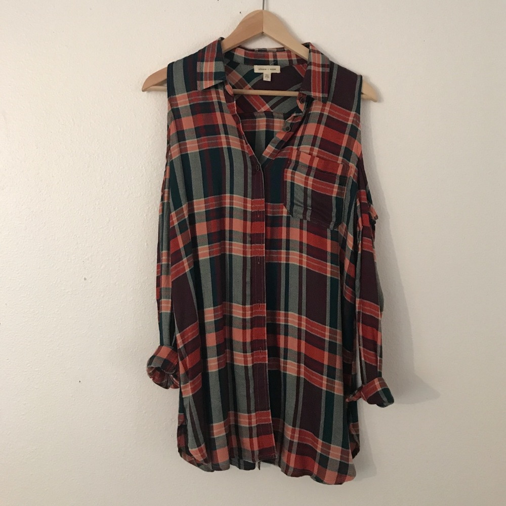 Cold-shoulder flannel